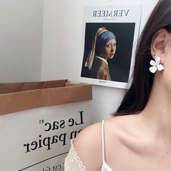 LAST Anthro Style Flower Silver Posts Earrings - Picture 7 of 8